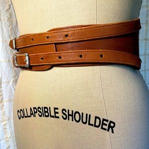 Gorgeous Vintage Retro Paris Brown Leather Belt